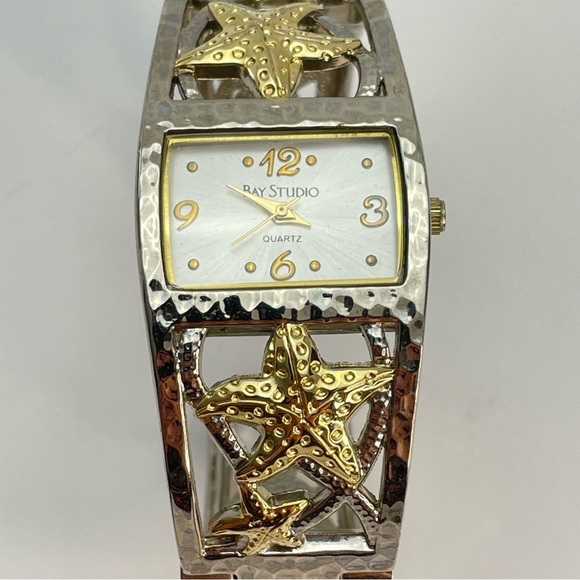 BAY Studio Quartz Star Fish Design Gold and Silver Tone - Picture 12 of 13